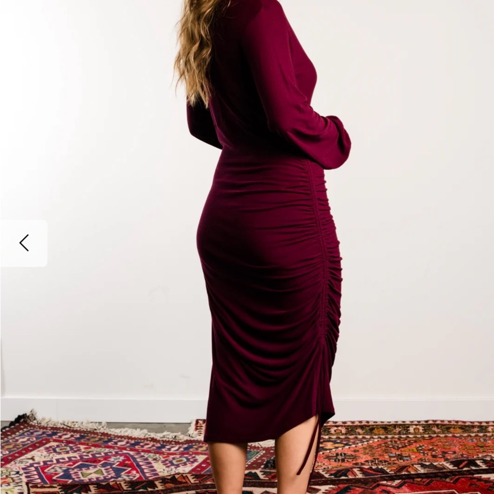 Able Addie Ruched dress - Picture 2 of 5
